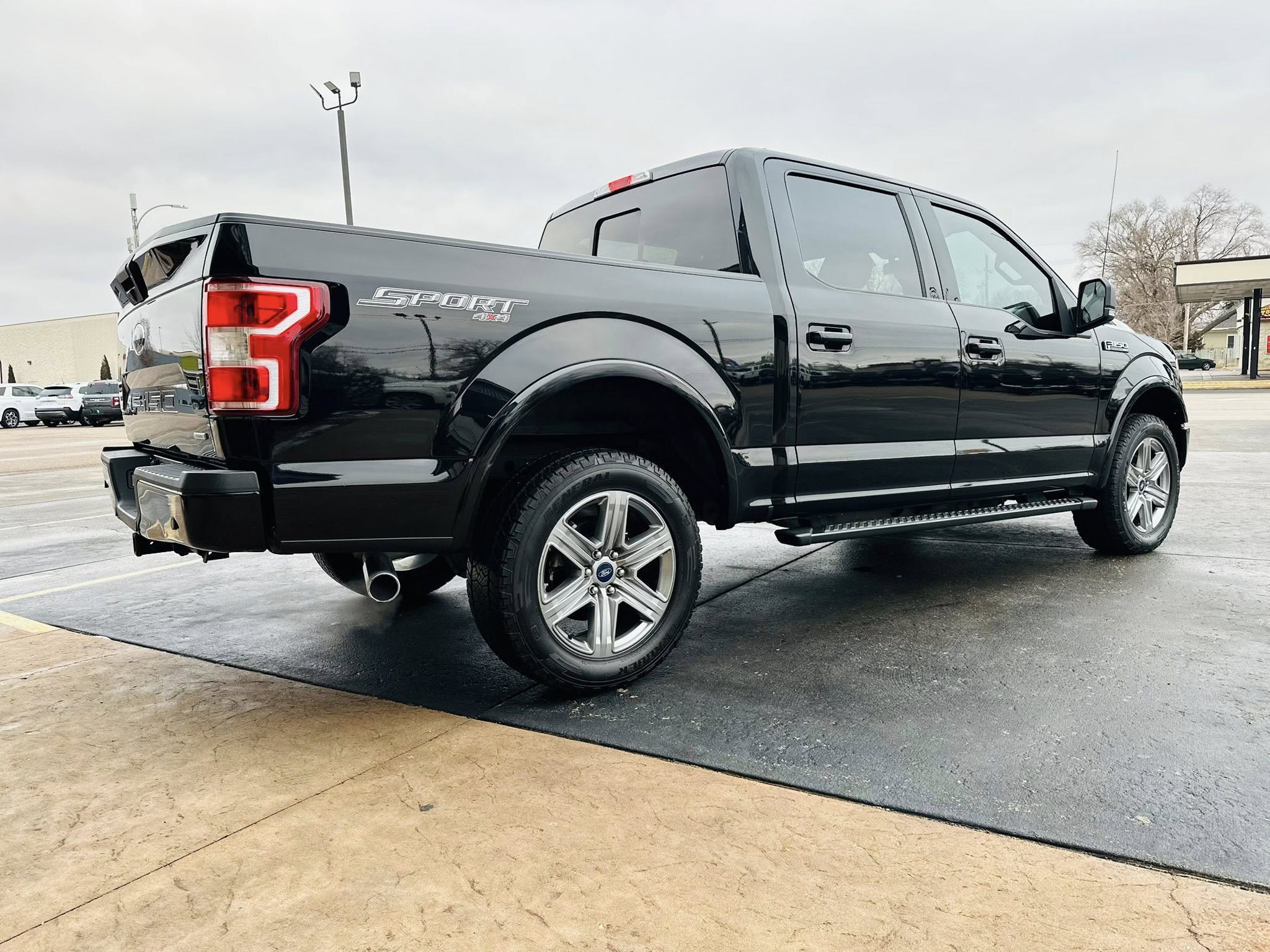 2019 Ford F-150 XLT SuperCrew