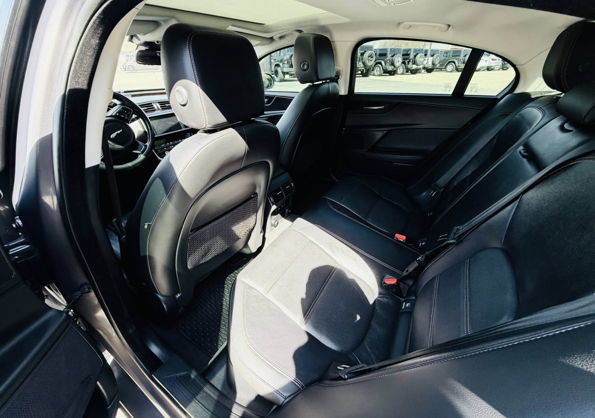 2017 Jaguar XE 35t Prestige AWD