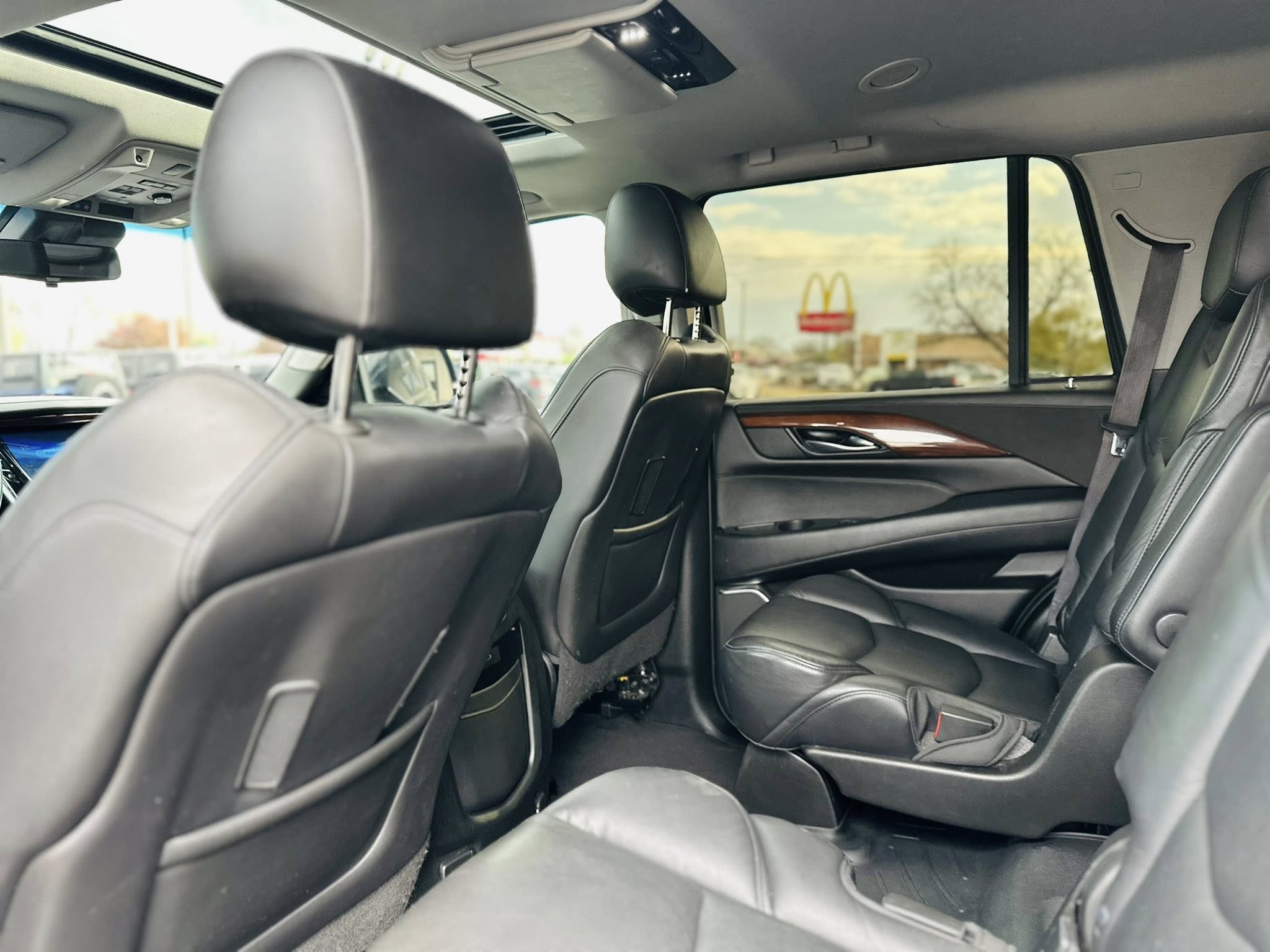 2017 Cadillac Escalade Luxury