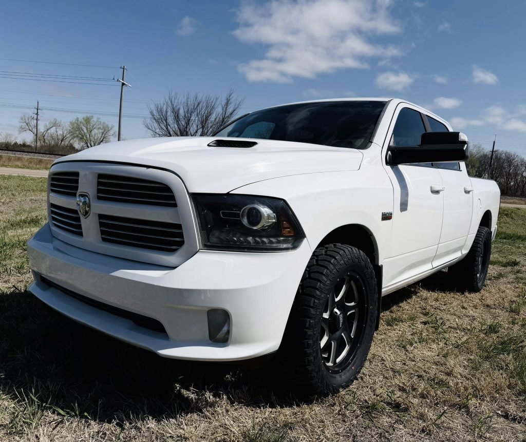 2016 RAM 1500 Sport